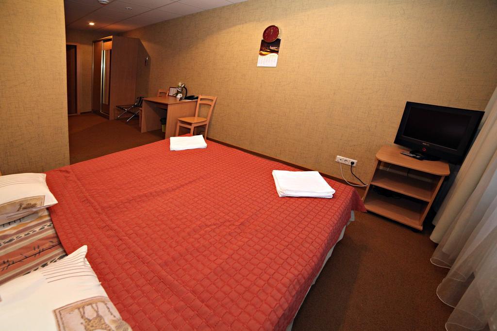 Hotel Zemgale Jelgava Habitación foto